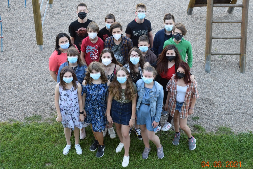 7B2.jpg