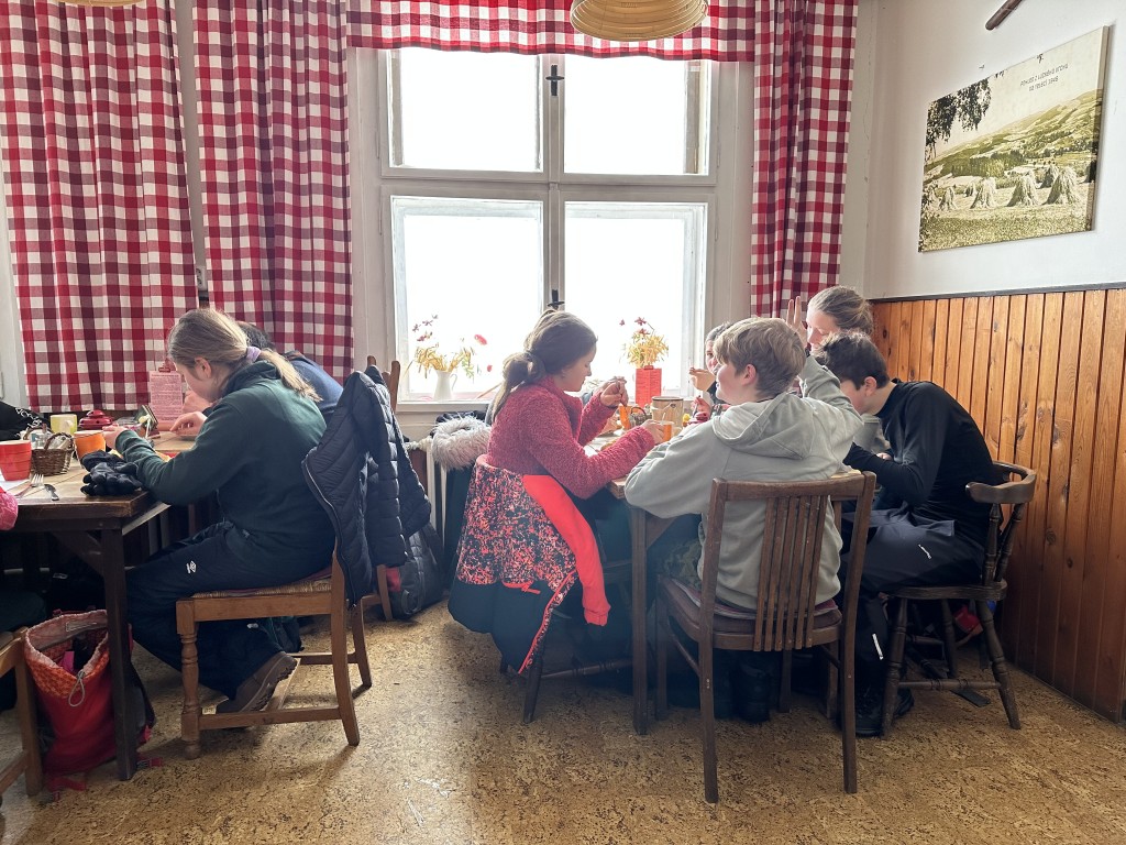 IMG-5575.jpg