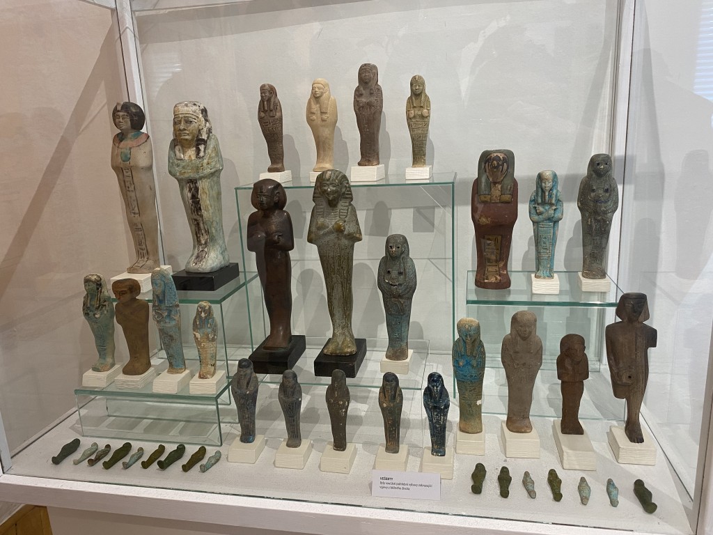 11b.jpg